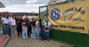 Estudantes da Escola Camila Motta realizam simulado do Enem como preparação para o exame nacional