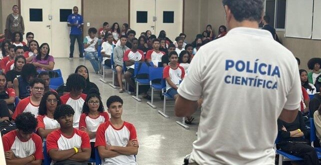 Estudantes vivenciam prática investigativa com apoio da Polícia Científica em projeto interdisciplinar