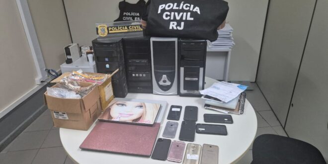 PCES e Procon-ES cumprem mandados em operação contra golpe virtual de venda de tênis