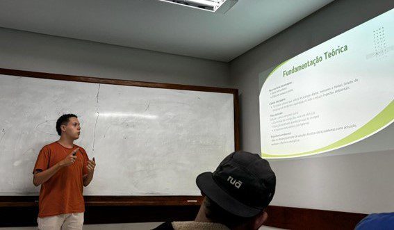 Estudantes de Anchieta apresentam projeto de energia híbrida na Semana de Ciência da Ufes