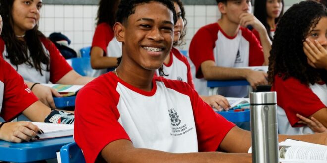 Alunos da Rede Estadual retornam às aulas nesta segunda-feira (28) com novidades no segundo semestre