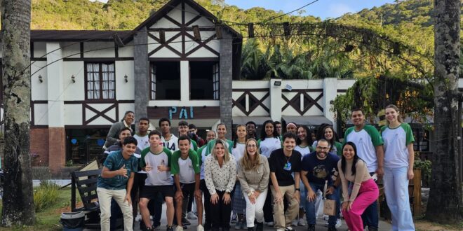 Escola Presidente Lüebke promove visita técnica a empresas e espaços culturais da Serra Capixaba