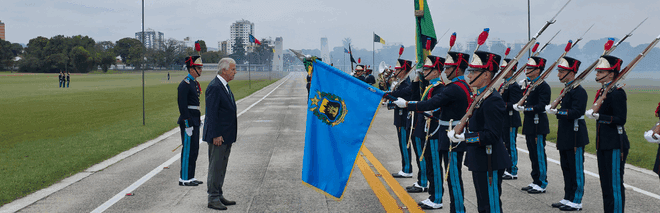 Ministro José Mucio participa da entrega de Espadins na AMAN