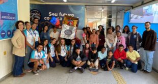 Estudantes da Rede Municipal vivenciam experiências do Programa Escola do Futuro na Escola Elisa Paiva