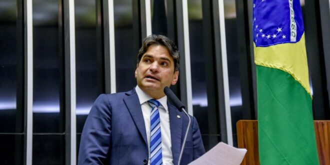 Câmara aprova projeto de lei de Murilo Galdino que evita fraude em benefícios do INSS
