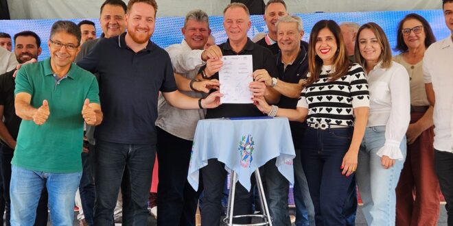 Casagrande entrega obras e anuncia novos investimentos em Governador Lindenberg