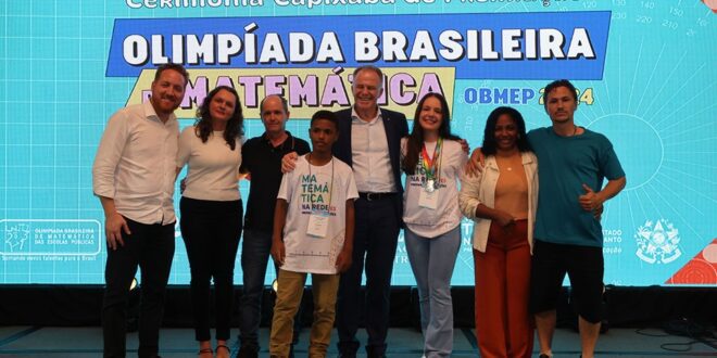 Cerimônia premia alunos capixabas medalhistas da Olimpíada Brasileira de Matemática