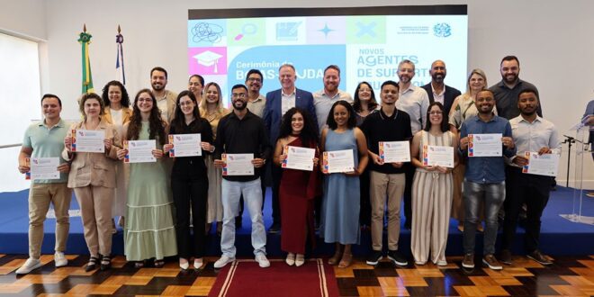 Governador do Estado recebe novos Agentes de Suporte Educacional
