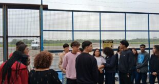 Escola Nelson Vieira Pimentel realiza saída pedagógica ao Terminal de Cargas do Aeroporto de Vitória
