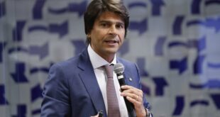 Reforma administrativa: propostas modificam contratos temporários, gratificações e concursos
