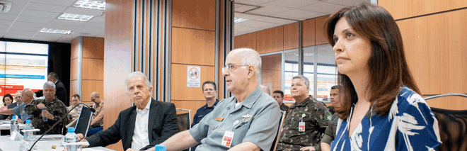 Operação Atlas: Ministro José Múcio acompanha ações das Forças Armadas no Centro de Operações Conjuntas