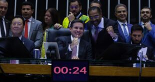Bancada republicana comemora aprovação da PEC dos Agentes de Saúde e de Combate às Endemias