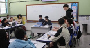 Estudantes da Escola Governador Gerson Camata vivenciam Mini Simulação da ONU com foco no enfrentamento ao extermínio de jovens
