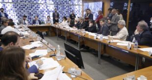 Hugo Motta anuncia votação de projetos sobre bebidas adulteradas e cobrança de bagagens