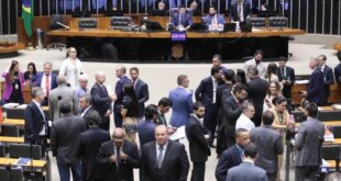 Câmara aprova projeto que prevê cobrança de tributo sobre o serviço de streaming audiovisual