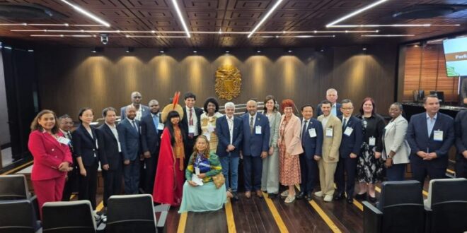 Parlamentares aprovam 25 diretrizes para enfrentar crise climática durante a COP30