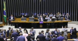 Congresso derruba vetos de Lula ao licenciamento ambiental