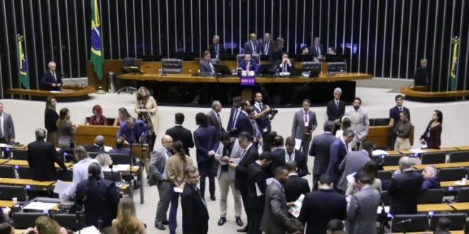 Câmara aprova MP que cria a licença ambiental especial