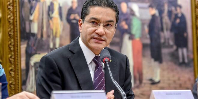 CCJ aprova PL de Marcos Pereira que limita decisões monocráticas no STF