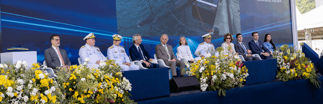 Ministro da Defesa acompanha lançamento de submarinos e reforça soberania marítima