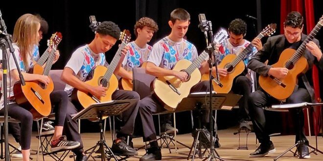 Sedu promove II Festival Orquestra de Violões Música na Rede com participação de estudantes de 34 municípios