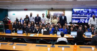 Deputada Rogéria Santos apresenta relatório final sobre proteção de crianças no ambiente digital