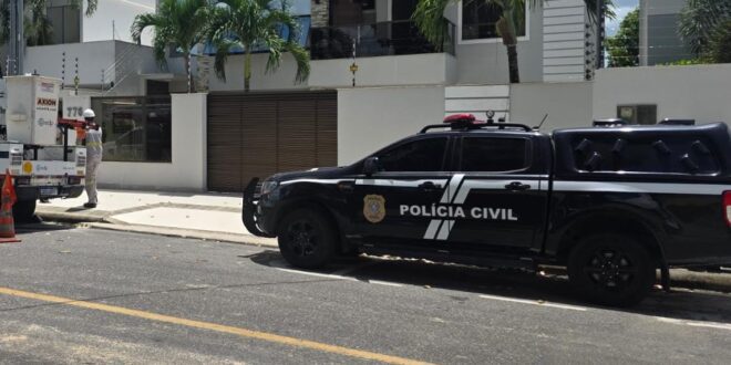 Polícia Civil flagra furto de energia elétrica em residência de alto padrão em Linhares