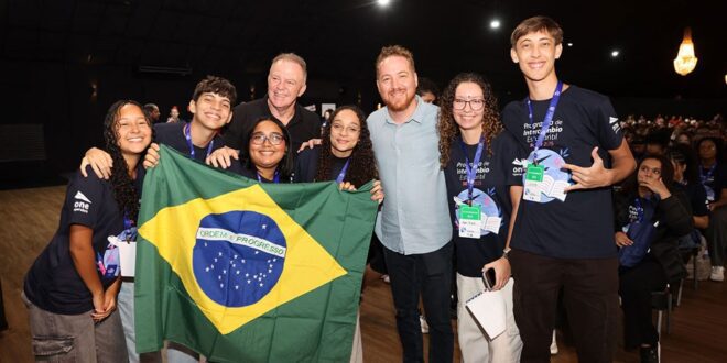 Governo do Estado envia maior grupo de estudantes do Intercâmbio Estudantil 2025