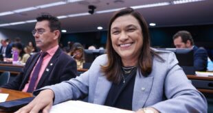 Deputada Maria Rosas é eleita nova presidente da Comissão de Comunicação