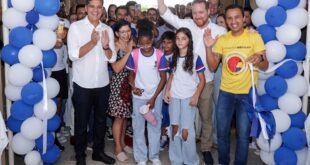 Governo do Estado inaugura Escola Municipal de Ensino Fundamental em Tempo Integral em Linhares