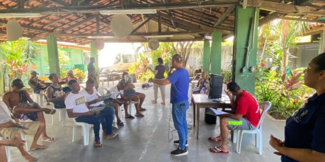 Escola referência da EJA realiza ação social em Vitória