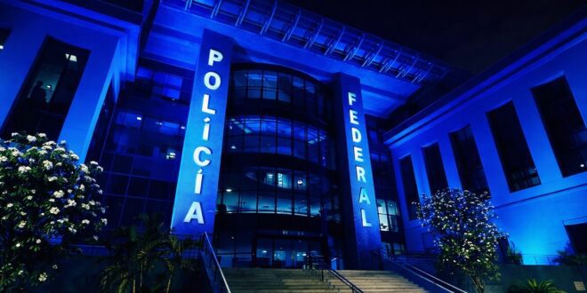 Homenagem em Azul Supera Fronteiras por Policiais Caídos