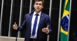Nikolas Supera Rivais e Domina Redes Entre Deputados