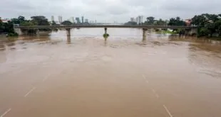 Marginal Tietê é totalmente bloqueada no sentido Castello Branco