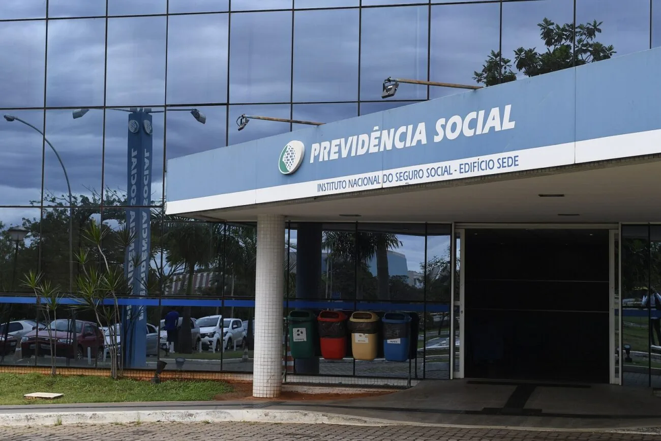 bloqueio do INSS
