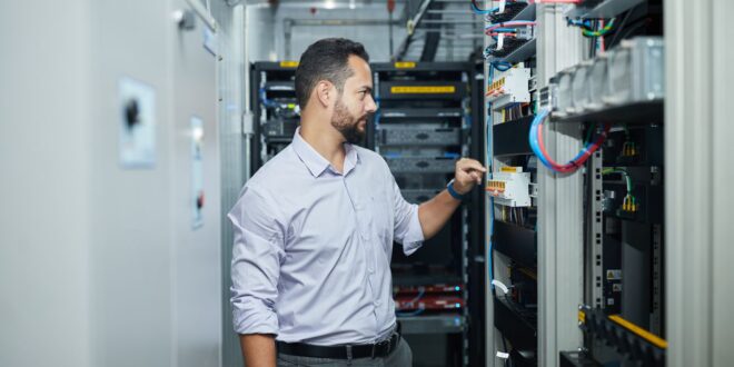 Provedor de internet mineiro constrói anel ótico de 200 gigabit