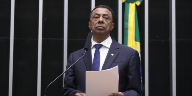 Câmara aprova projeto que amplia número de deputados federais de 513 para 531