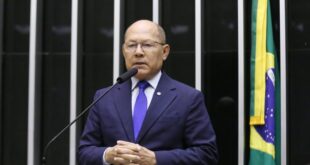 Câmara aprova projeto que suspende aumento do IOF
