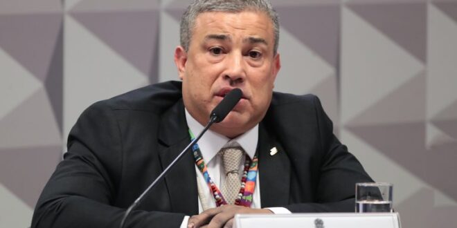 Em depoimento na CPMI do INSS, presidente de entidade de agricultores nega acusações de fraude