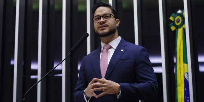 Com relatoria de Adail Filho, Câmara aprova mamografia anual gratuita para mulheres a partir dos 40 anos