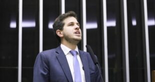 Câmara aprova projeto que aumenta gradualmente para 20 dias a licença-paternidade