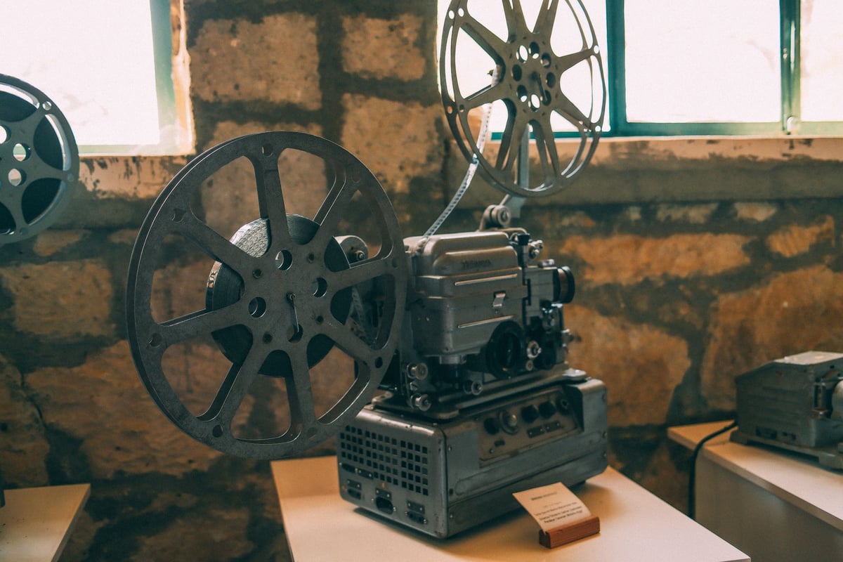 Rolo de filme antigo em alusão ao Dia do Cinema Brasileiro