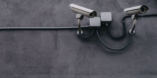 Vigilante de segurança privada em posto de trabalho no Dia do Vigilante